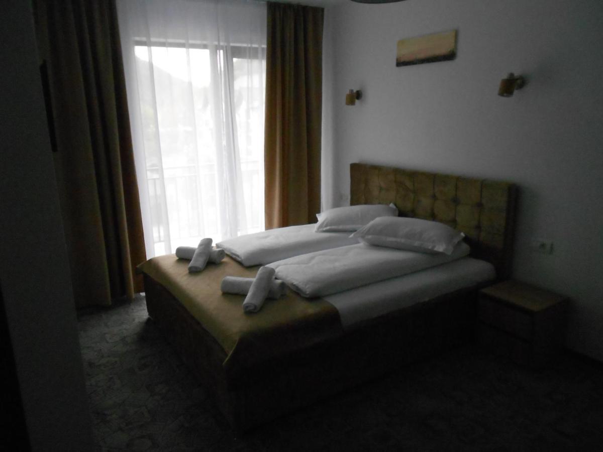 Andrana Hotel Caciulata Buitenkant foto