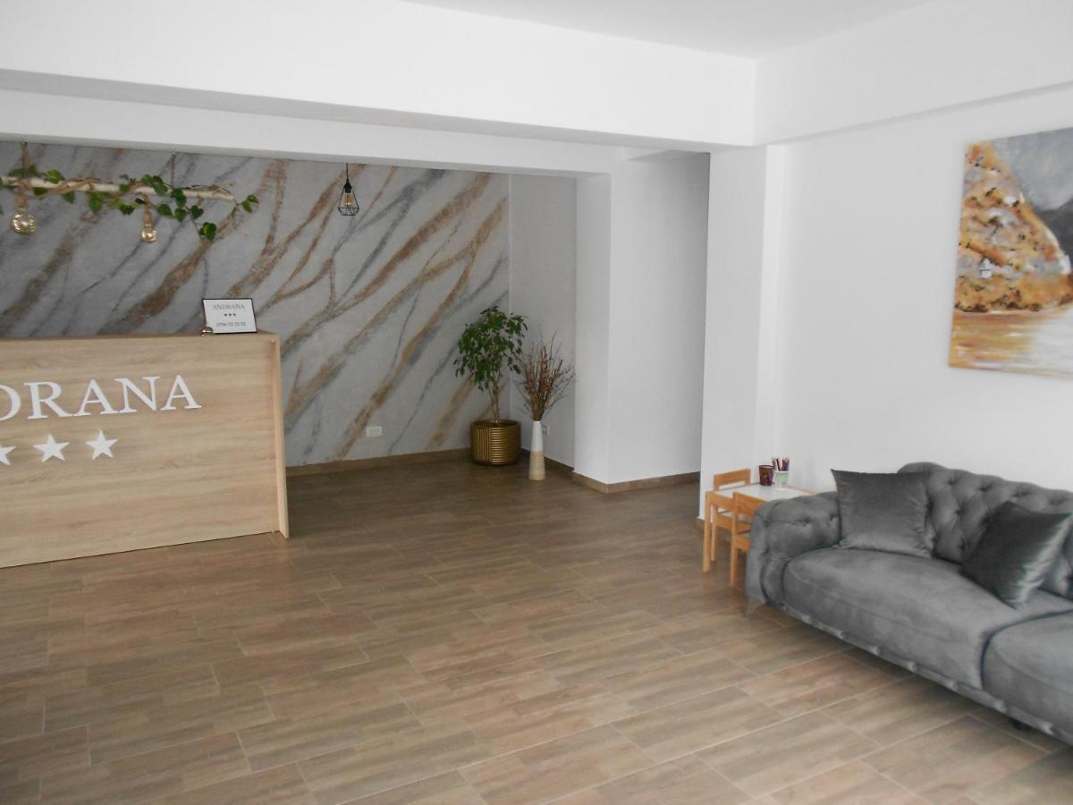 Andrana Hotel Caciulata Buitenkant foto