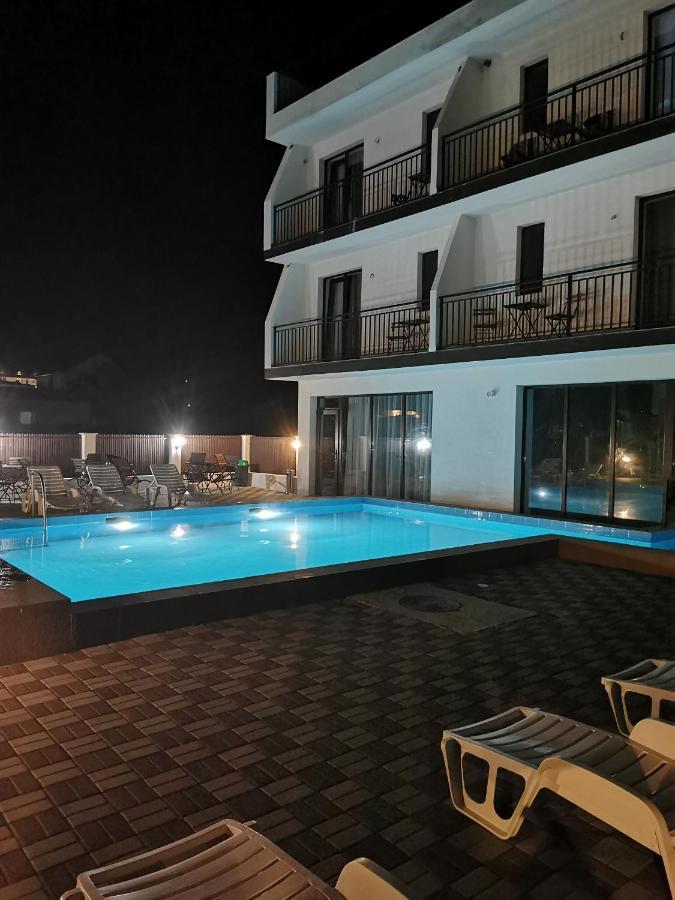 Andrana Hotel Caciulata Buitenkant foto